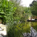 Au Fil De L'eau Oda ve Kahvaltı La Ronde (Charente-Maritime)