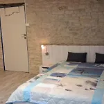 Au Fil De L'eau Oda ve Kahvaltı La Ronde (Charente-Maritime)