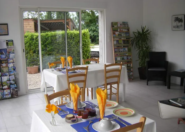 Au Fil De L'eau La Ronde (Charente-Maritime)